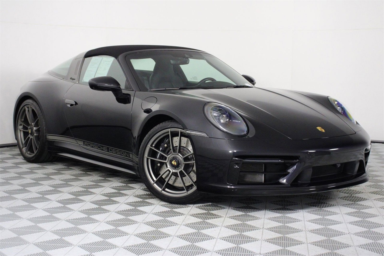 Used 2022 Porsche 911 Targa 4 GTS image 9