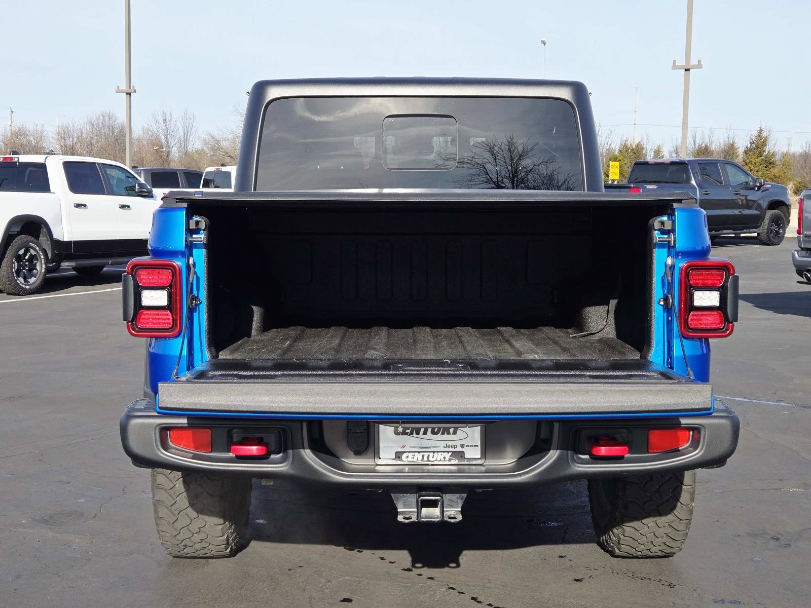 Used 2024 Jeep Gladiator Rubicon w/ Technology Group image 15