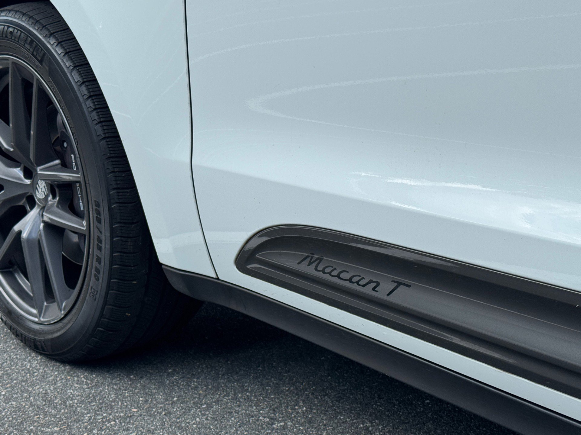 Used 2023 Porsche Macan image 18