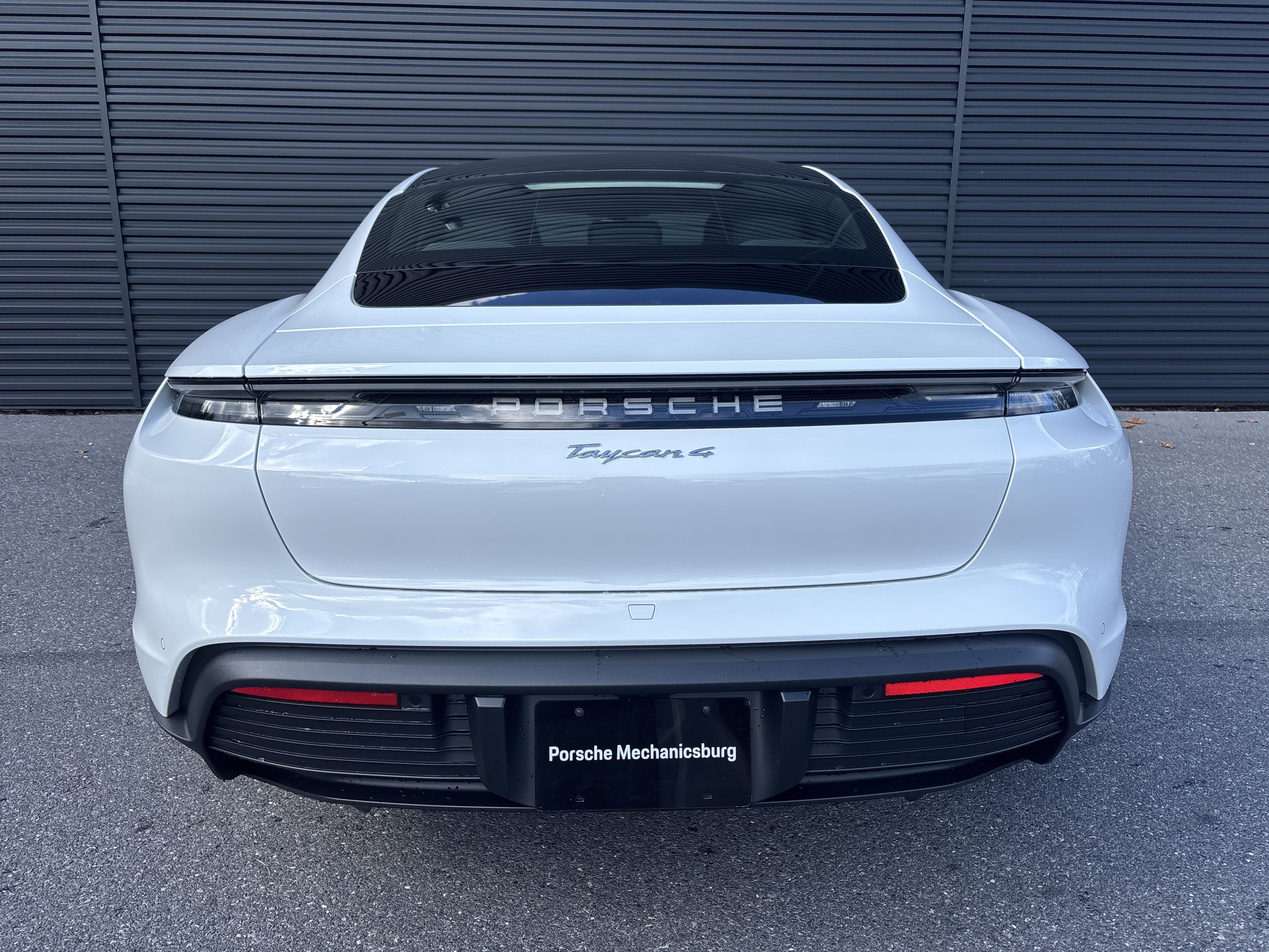 New 2026 Porsche Taycan image 4