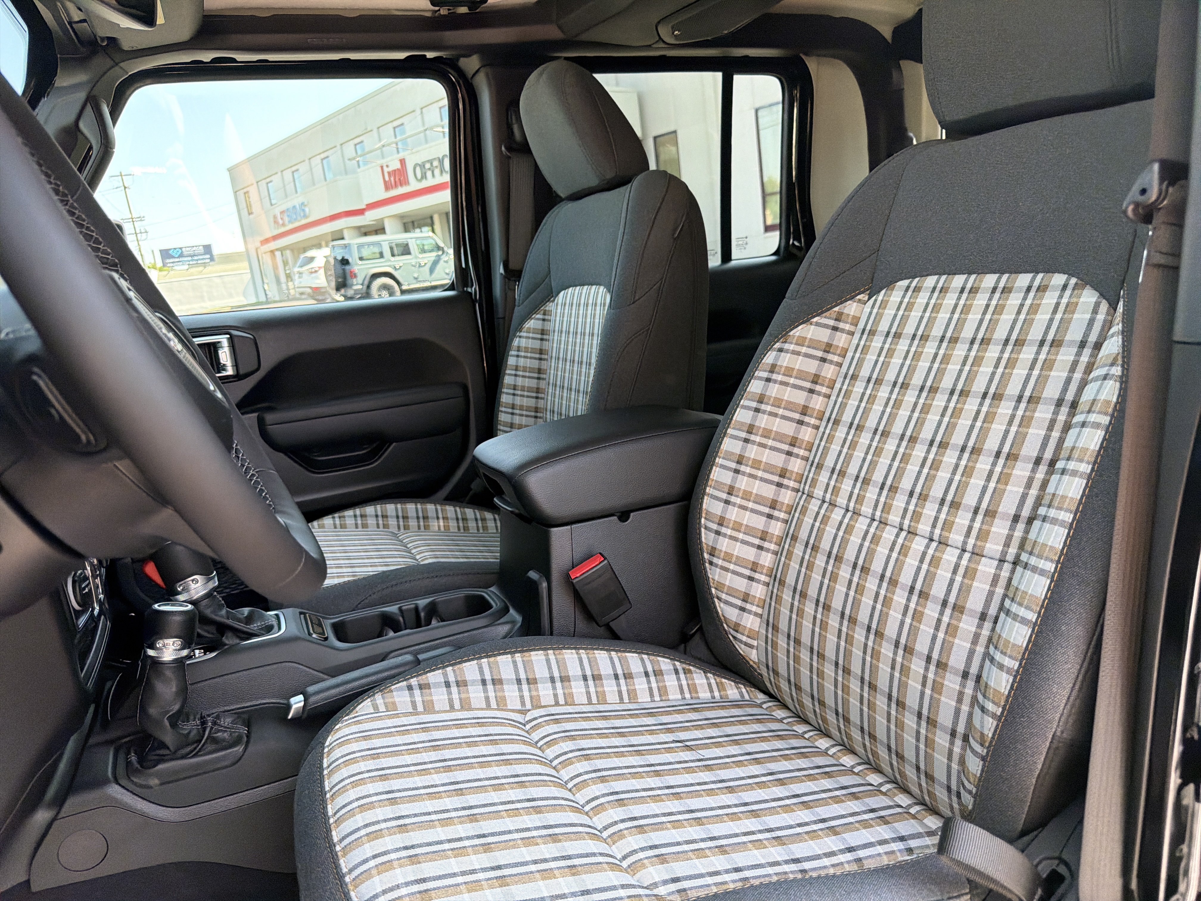 Used 2026 Jeep Gladiator Sport AWD/4WD image 16