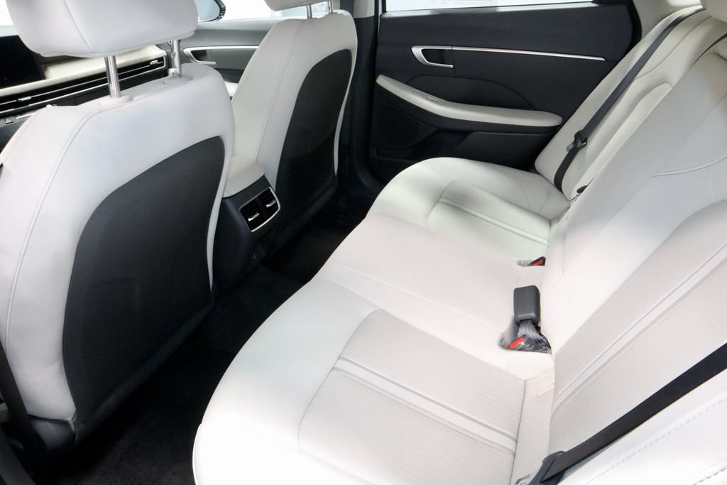Used 2025 Hyundai Sonata SEL FWD image 22