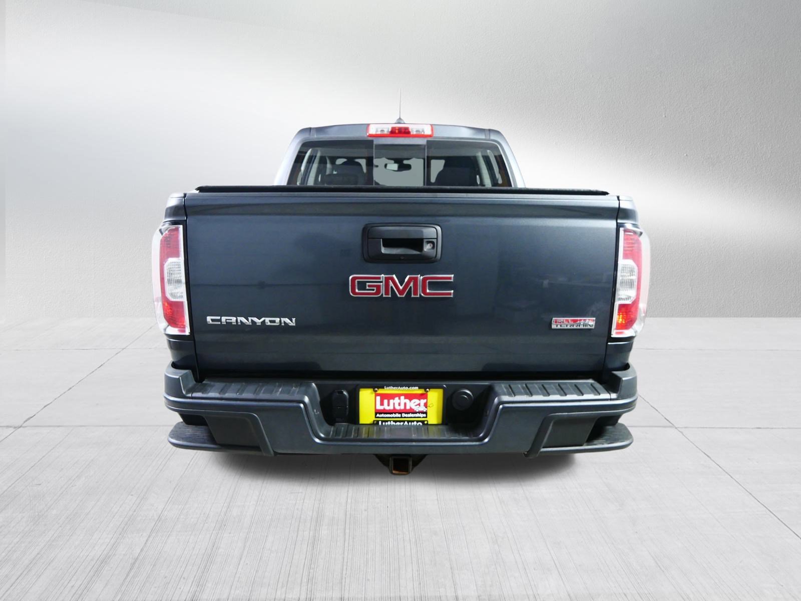 Used 2015 GMC Canyon SLE w/ All-Terrain Package image 6