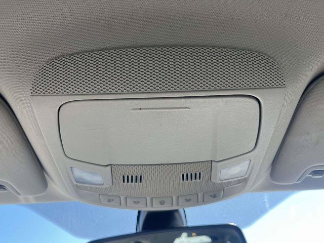 Used 2019 Ford Fusion SE FWD image 32