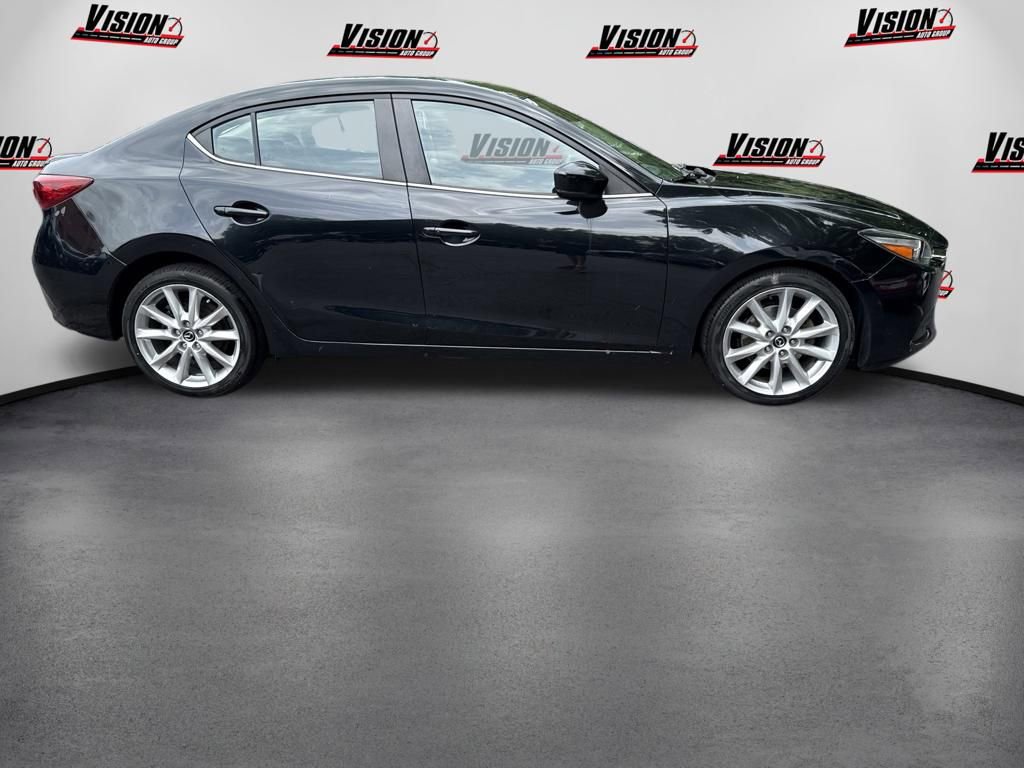 Used 2017 MAZDA MAZDA3 Touring w/ Popular Equipment Package FWD image 4