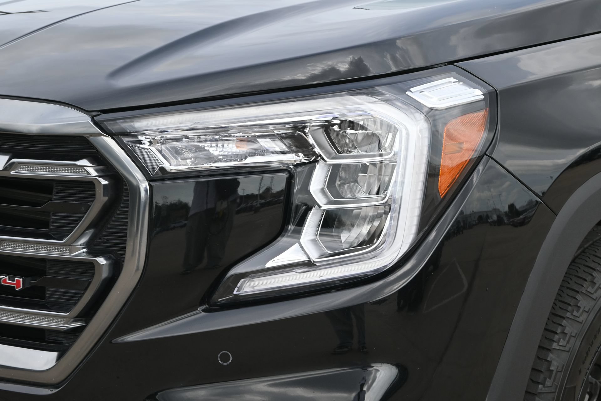 Used 2023 GMC Terrain AT4 w/ Infotainment Package II AWD/4WD image 28