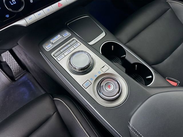 Used 2025 Genesis GV70 2.5T Advanced w/ Advanced Package image 17