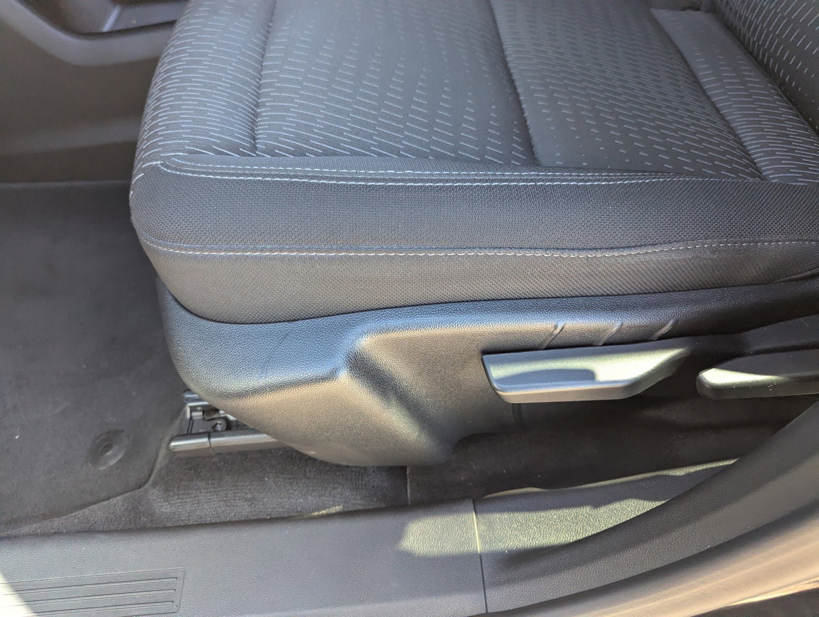 Certified 2025 Chevrolet Equinox LT image 26