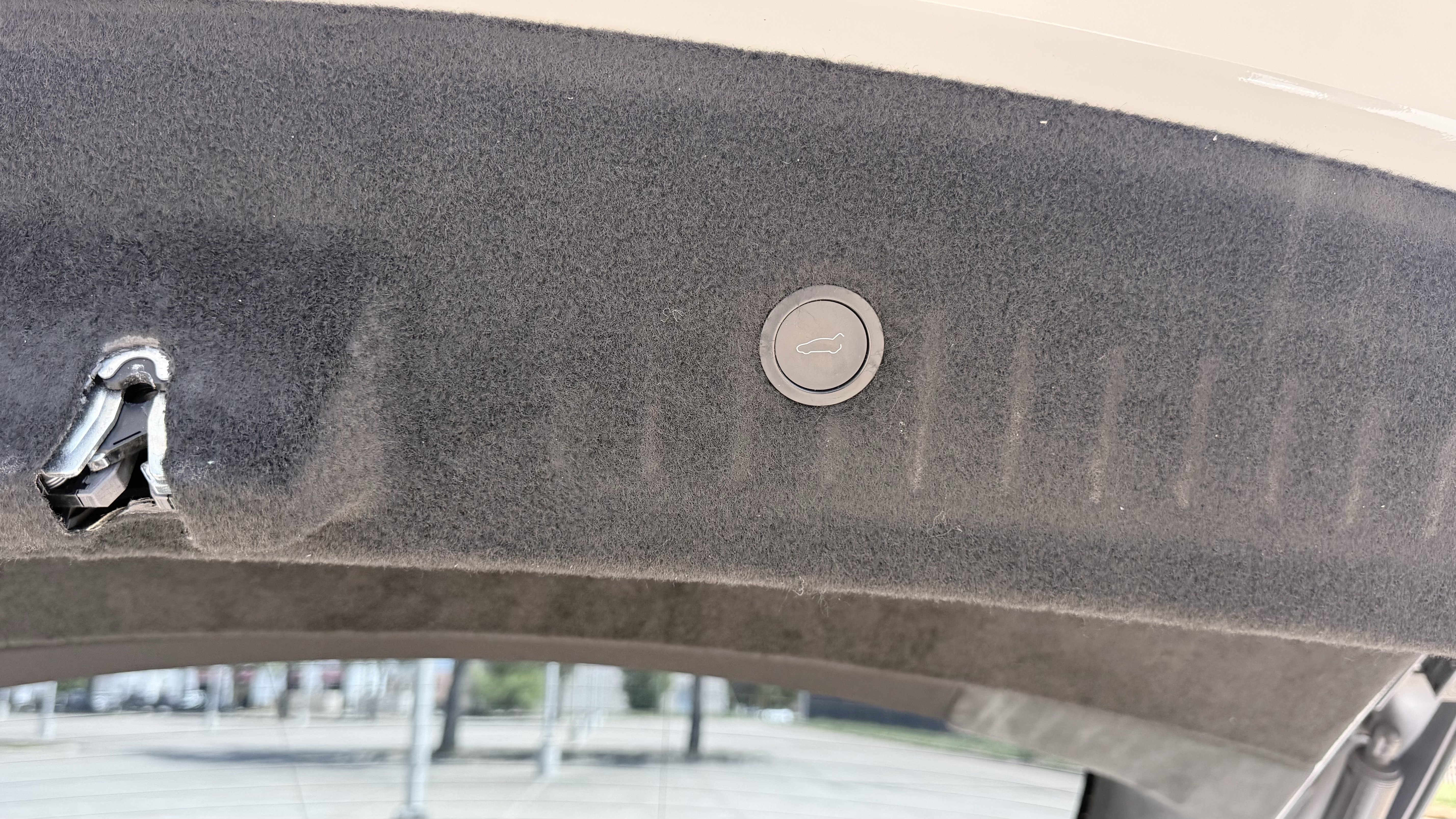 Used 2022 Tesla Model S Plaid image 18