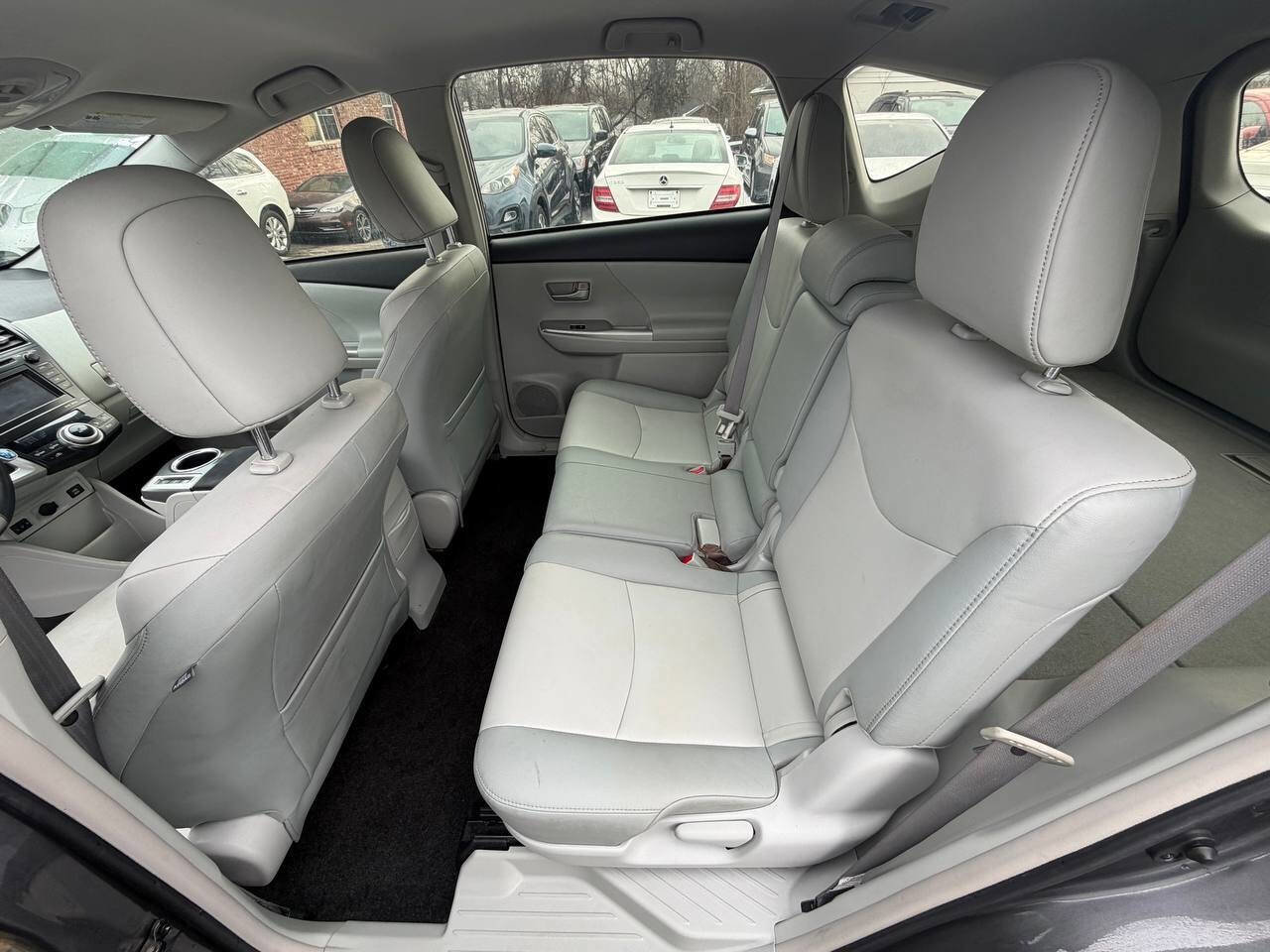 Used 2013 Toyota Prius V Five image 16
