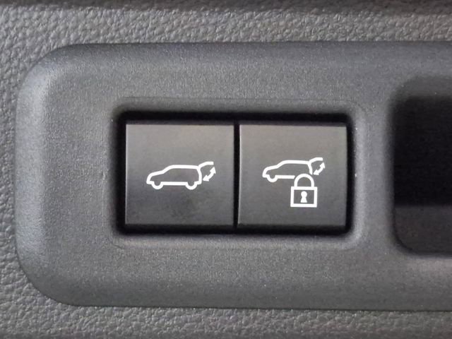 New 2026 Toyota Sequoia Platinum image 29