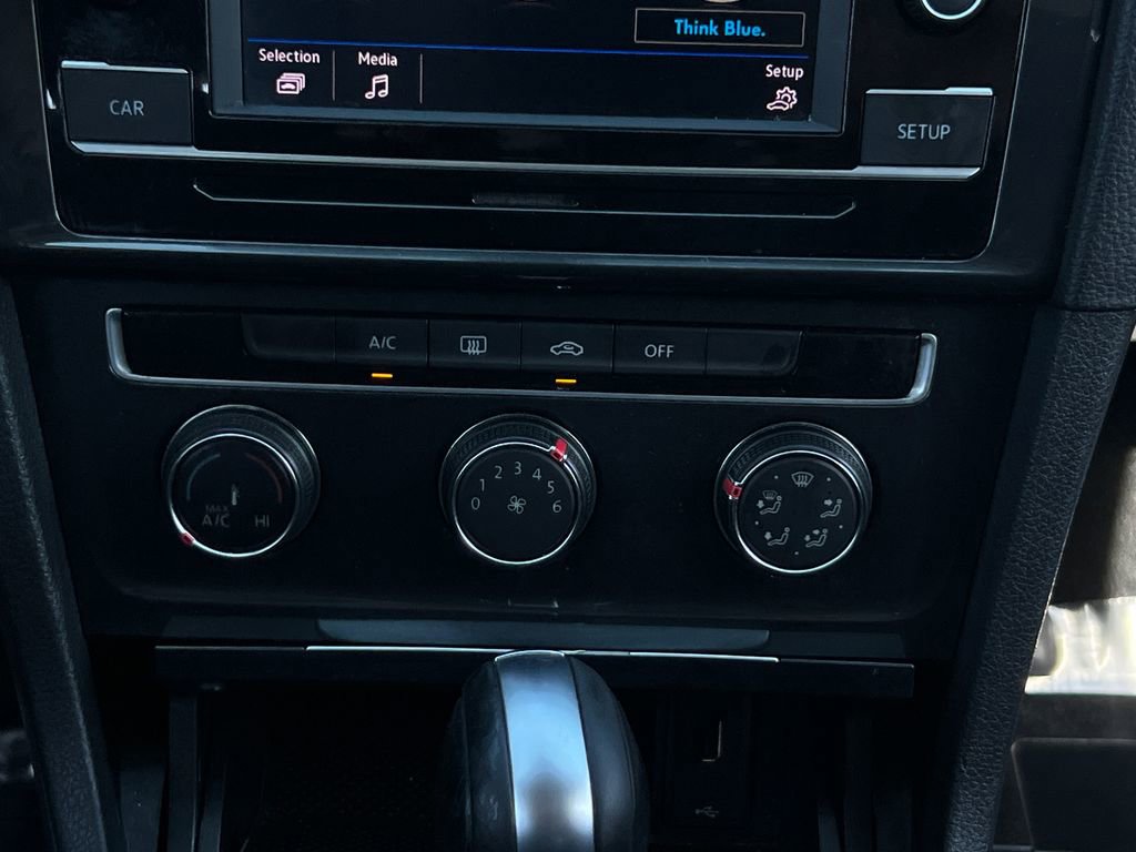 Used 2018 Volkswagen Golf SE FWD image 22