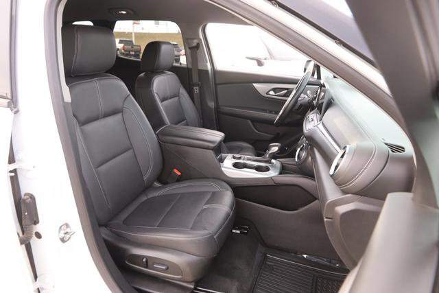 Used 2024 Chevrolet Blazer LT image 31