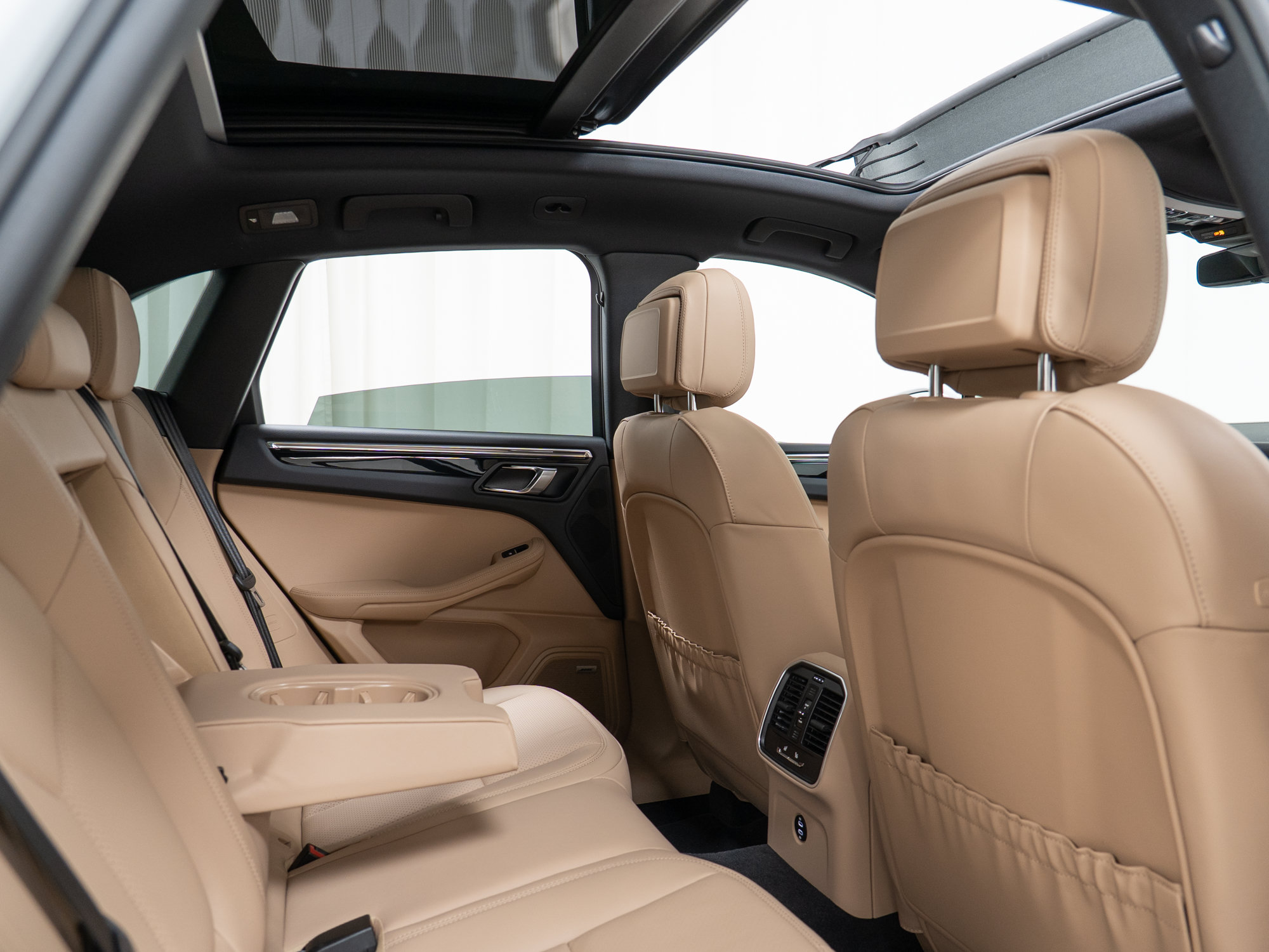 New 2026 Porsche Macan S AWD/4WD image 31