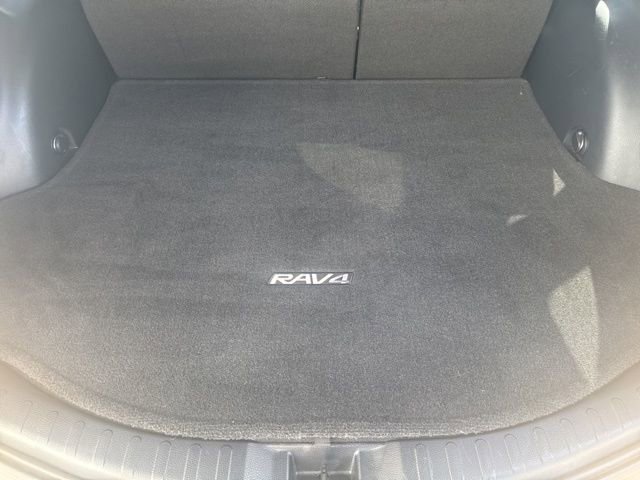 Used 2015 Toyota RAV4 XLE image 12