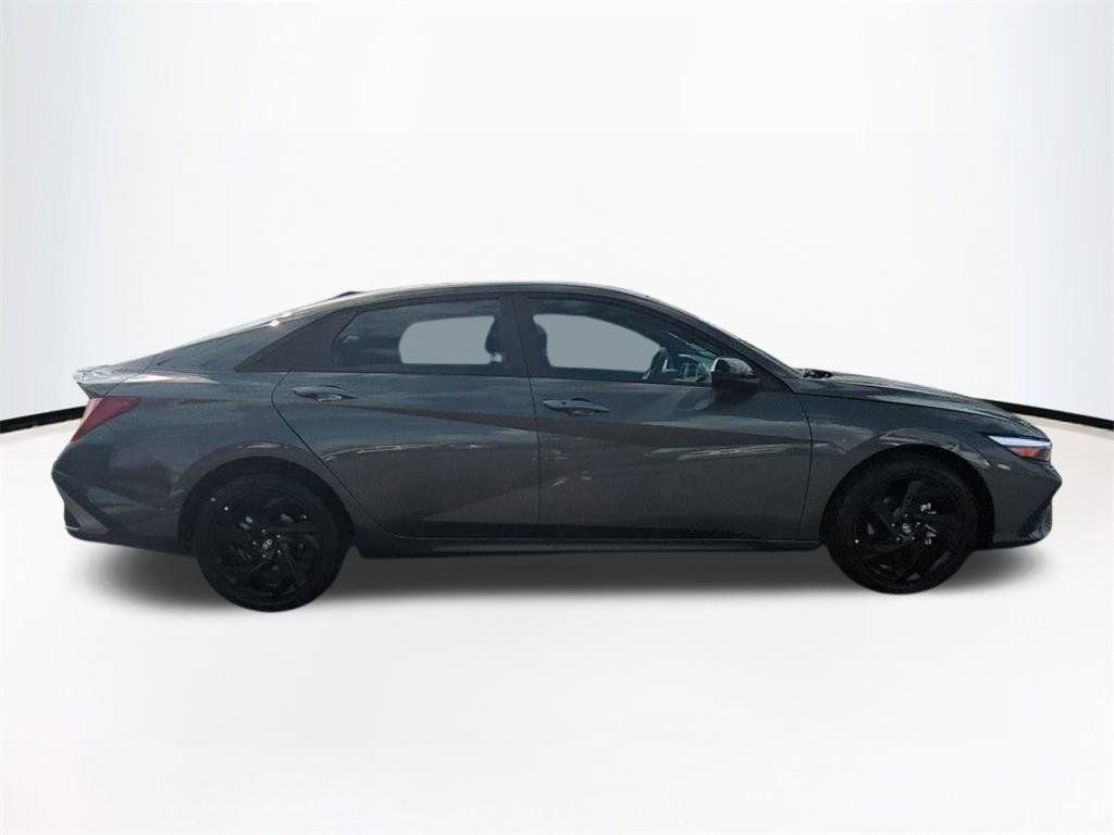 New 2026 Hyundai Elantra Sport image 4