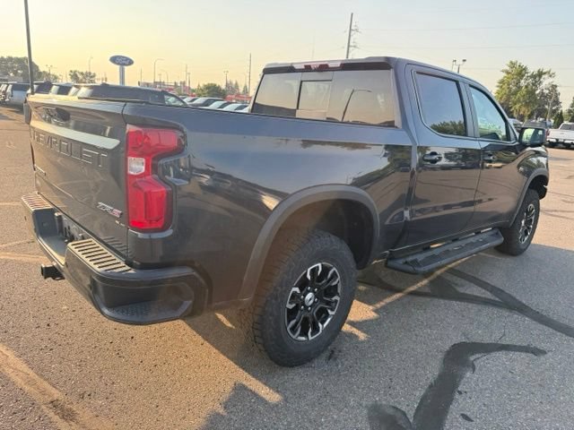 Used 2022 Chevrolet Silverado 1500 ZR2 w/ Technology Package AWD/4WD image 10