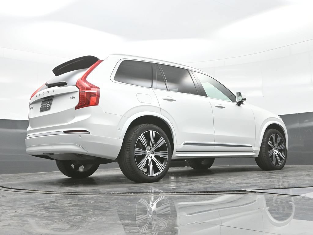 Used 2025 Volvo XC90 T8 Plus w/ Protection Package Premier AWD/4WD image 32