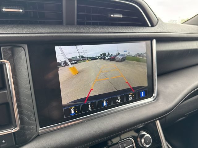 Used 2022 GMC Yukon XL Denali AWD/4WD image 19
