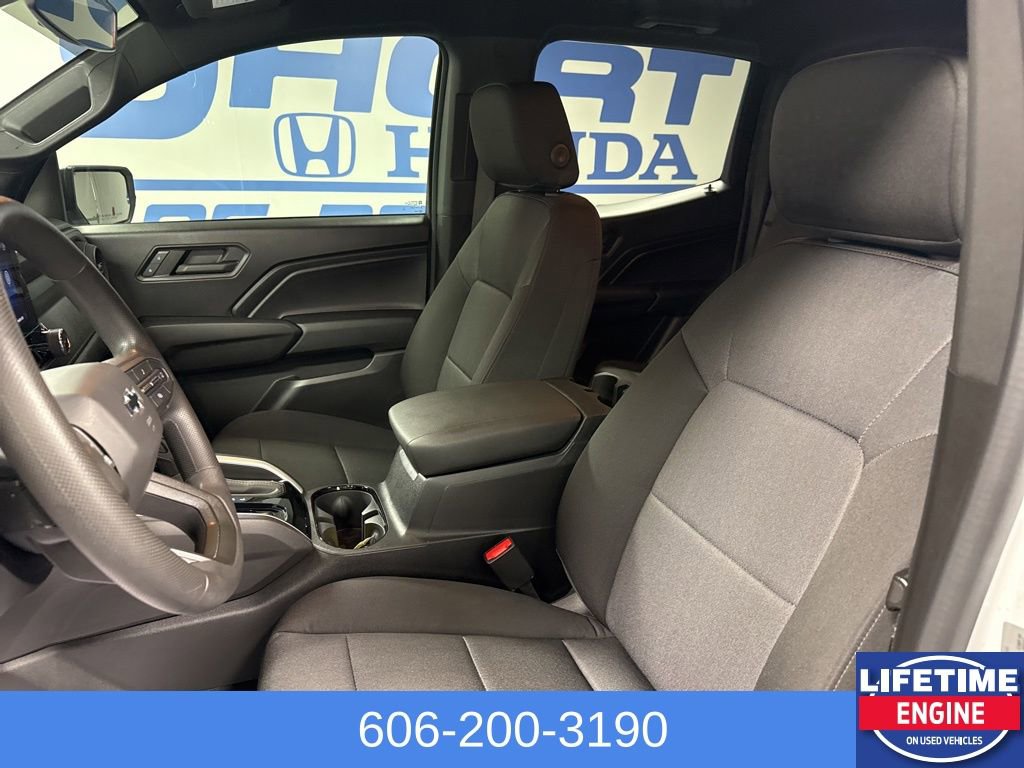 Used 2023 Chevrolet Colorado Trail Boss image 27