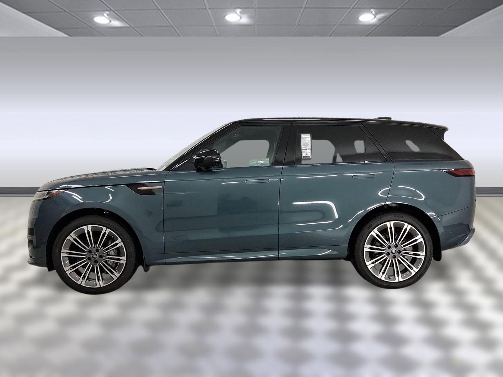 New 2025 Land Rover Range Rover Sport Dynamic SE image 2