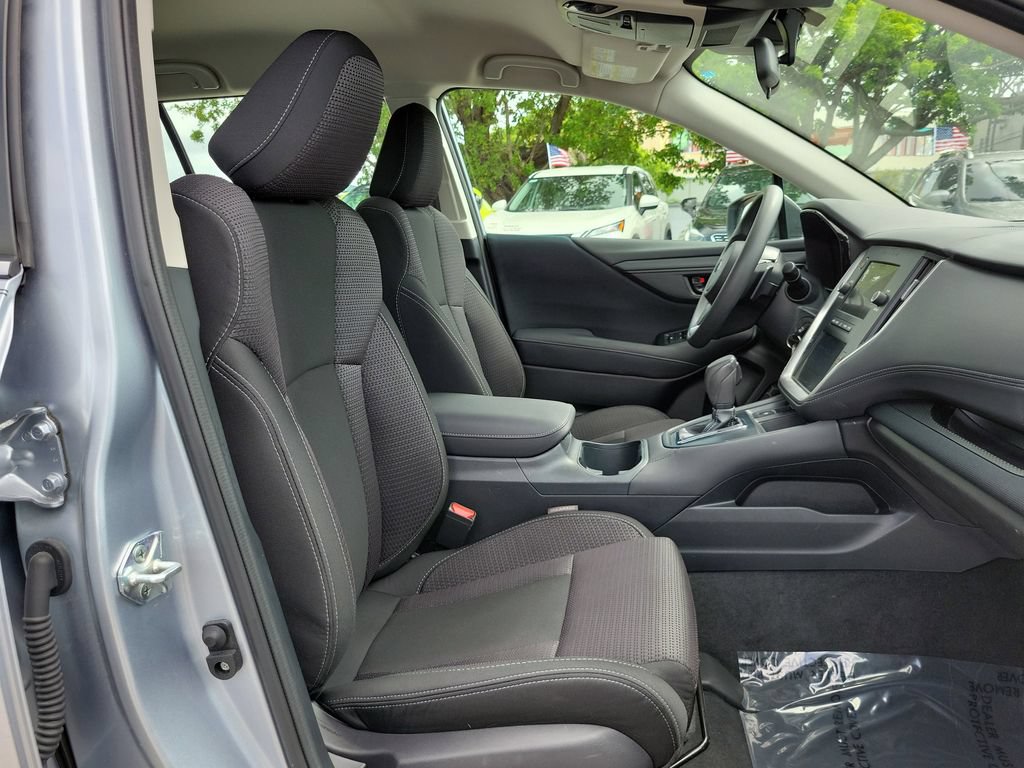 Used 2024 Subaru Outback AWD/4WD image 17