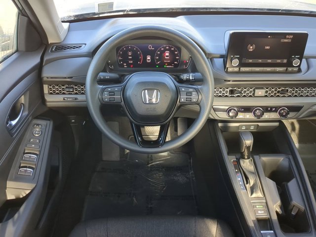 Used 2025 Honda Accord LX image 15
