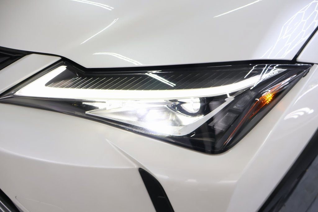 Used 2020 Lexus UX 200 200 Base w/ Premium Package image 26