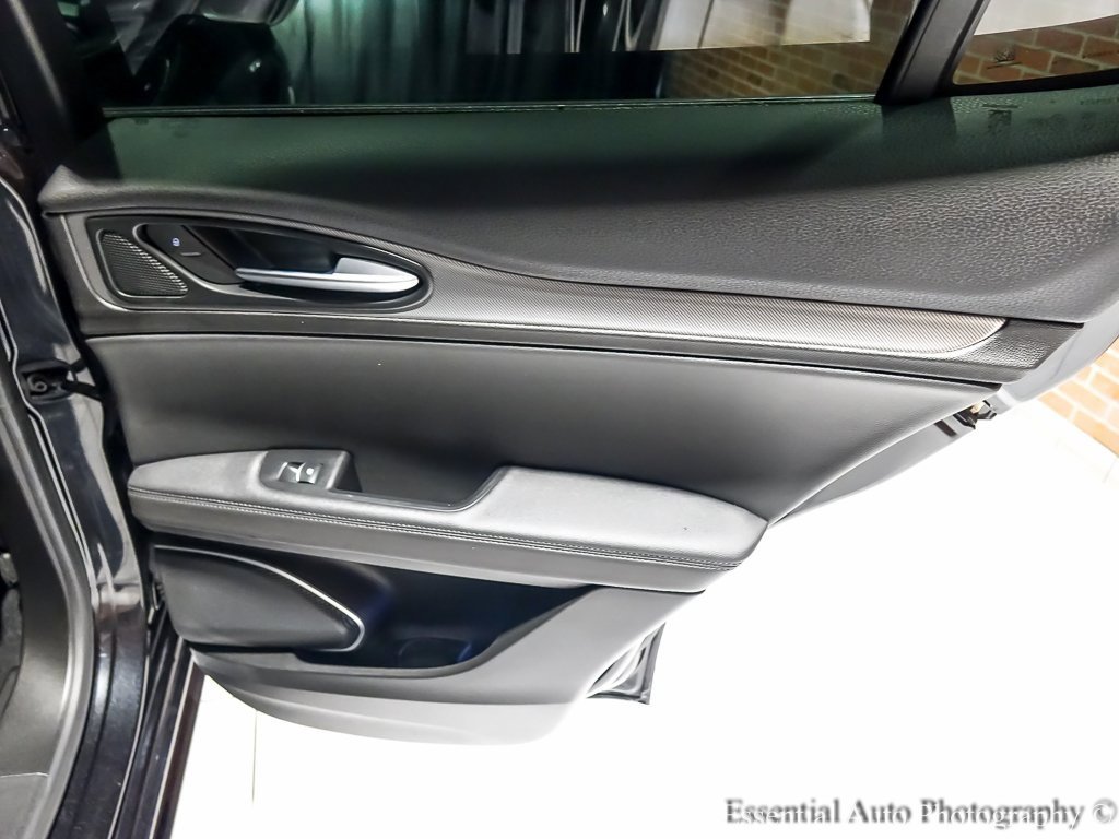 Used 2022 Alfa Romeo Stelvio Veloce image 30