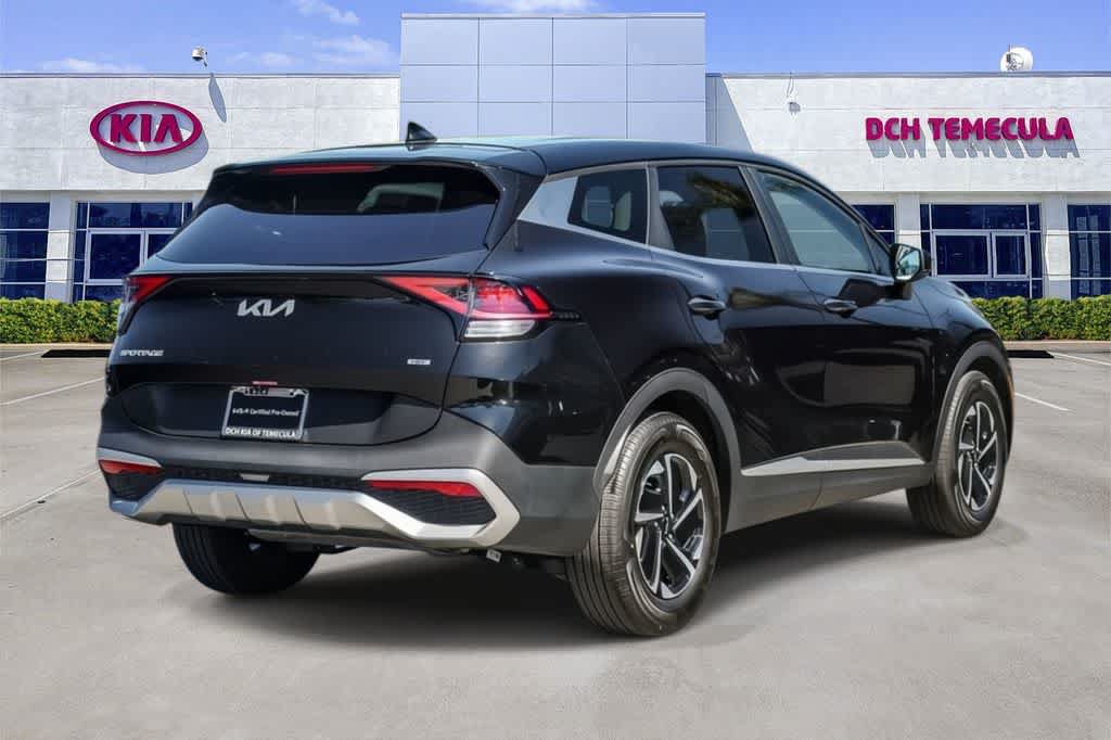 Certified 2025 Kia Sportage LX FWD image 4