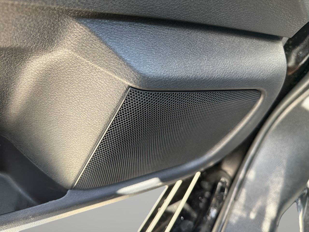 Used 2025 Nissan Sentra S FWD image 18