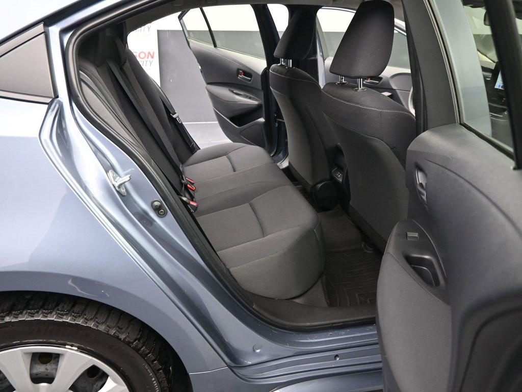 Used 2023 Toyota Corolla LE image 23