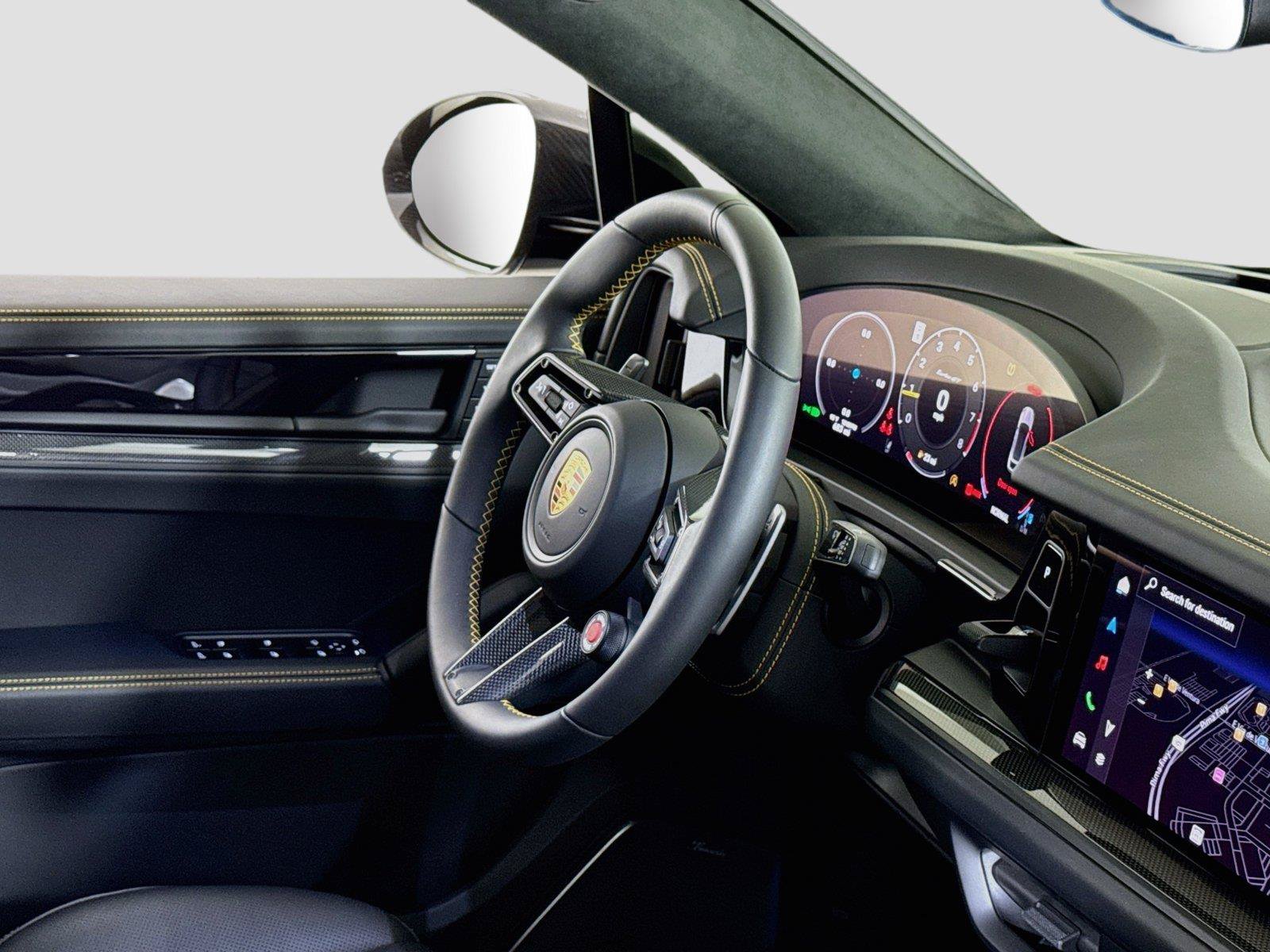 Used 2025 Porsche Cayenne Turbo GT AWD/4WD image 33