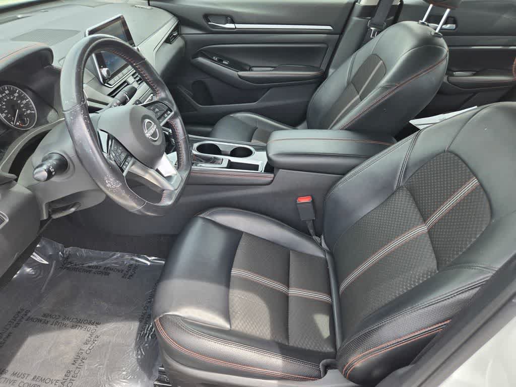Used 2024 Nissan Altima 2.5 SR FWD image 17