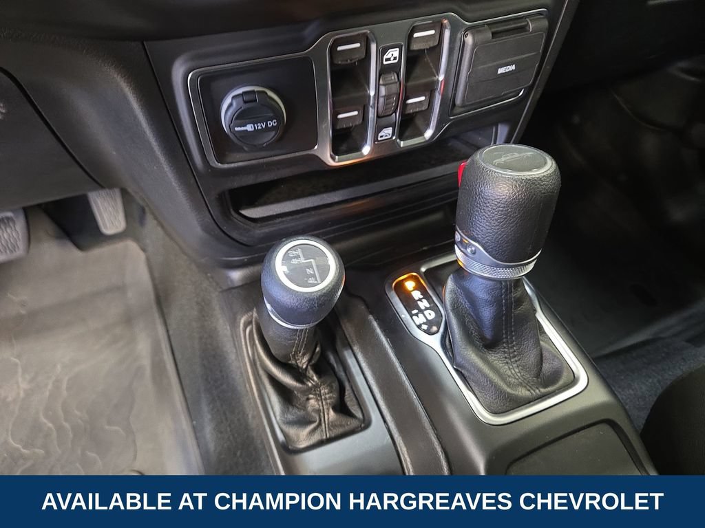 Used 2022 Jeep Gladiator Sport AWD/4WD image 21