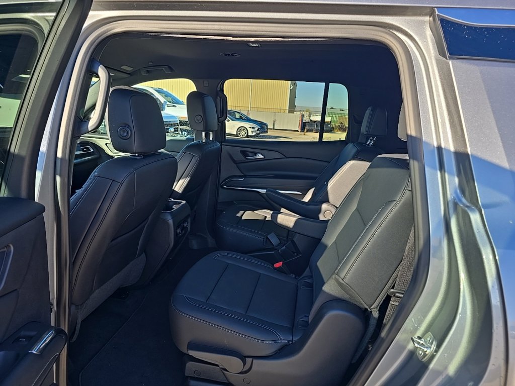 Used 2026 Chevrolet Traverse LT AWD/4WD image 17