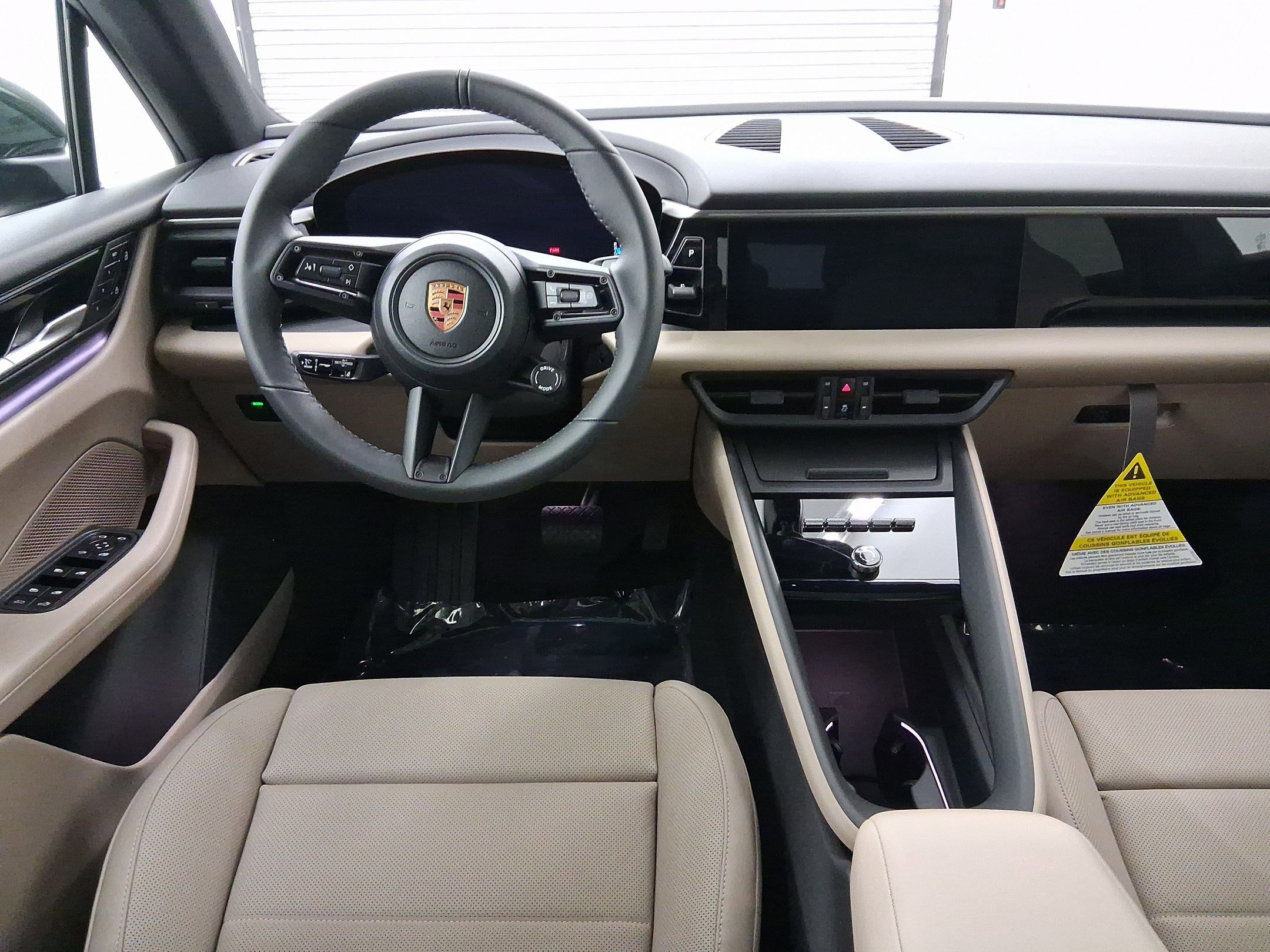 Used 2026 Porsche Macan image 15