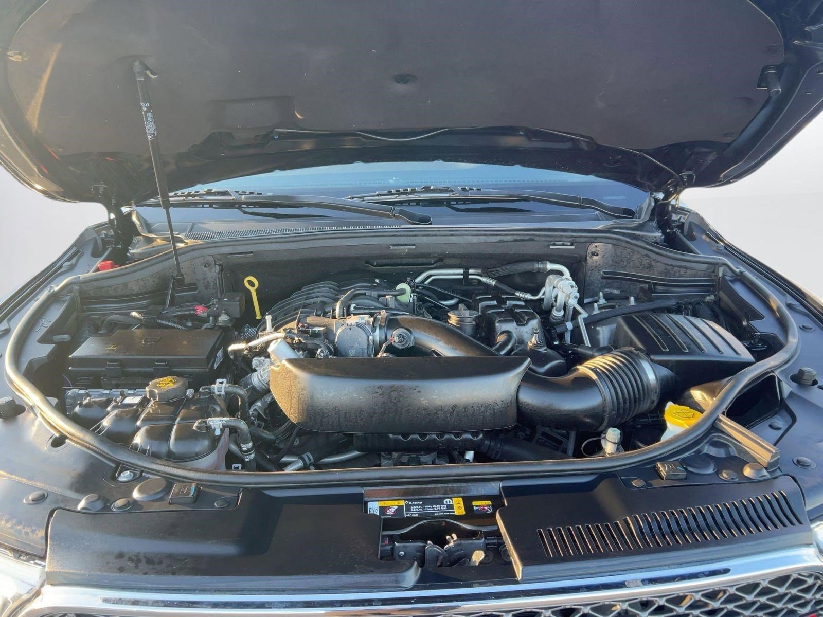 Used 2023 Dodge Durango SXT image 28