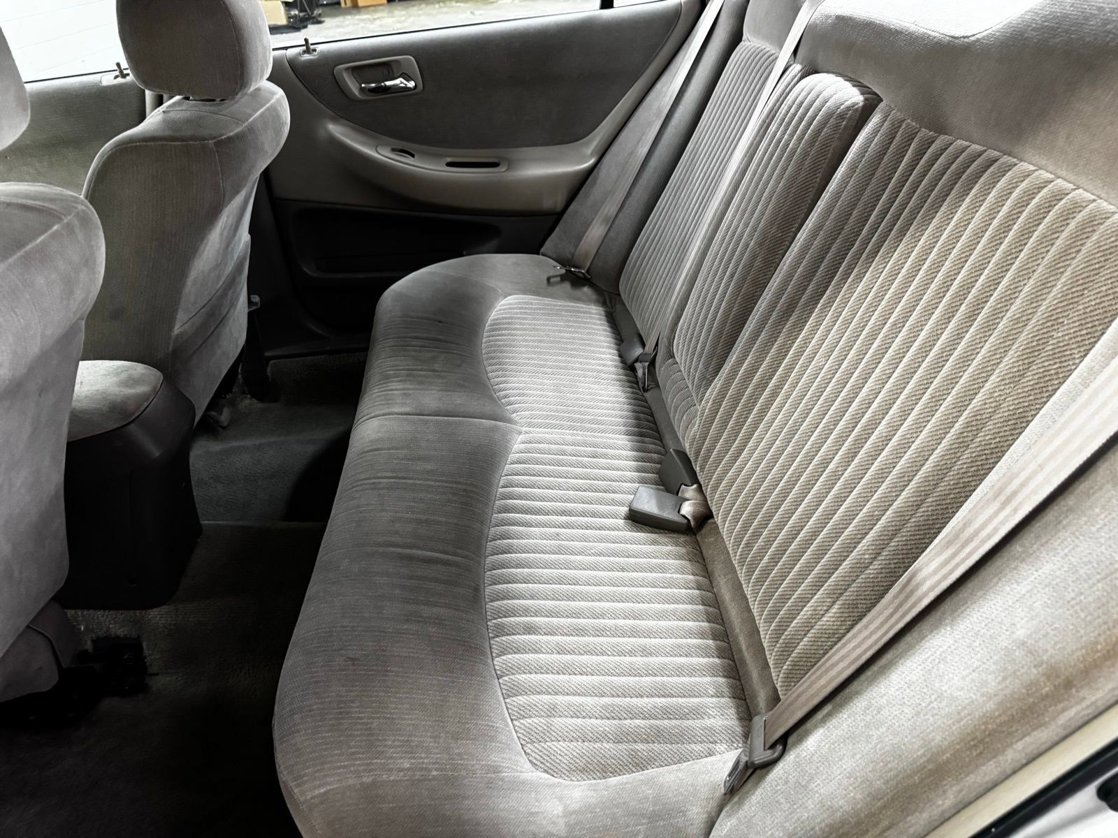 Used 1998 Honda Accord LX image 11