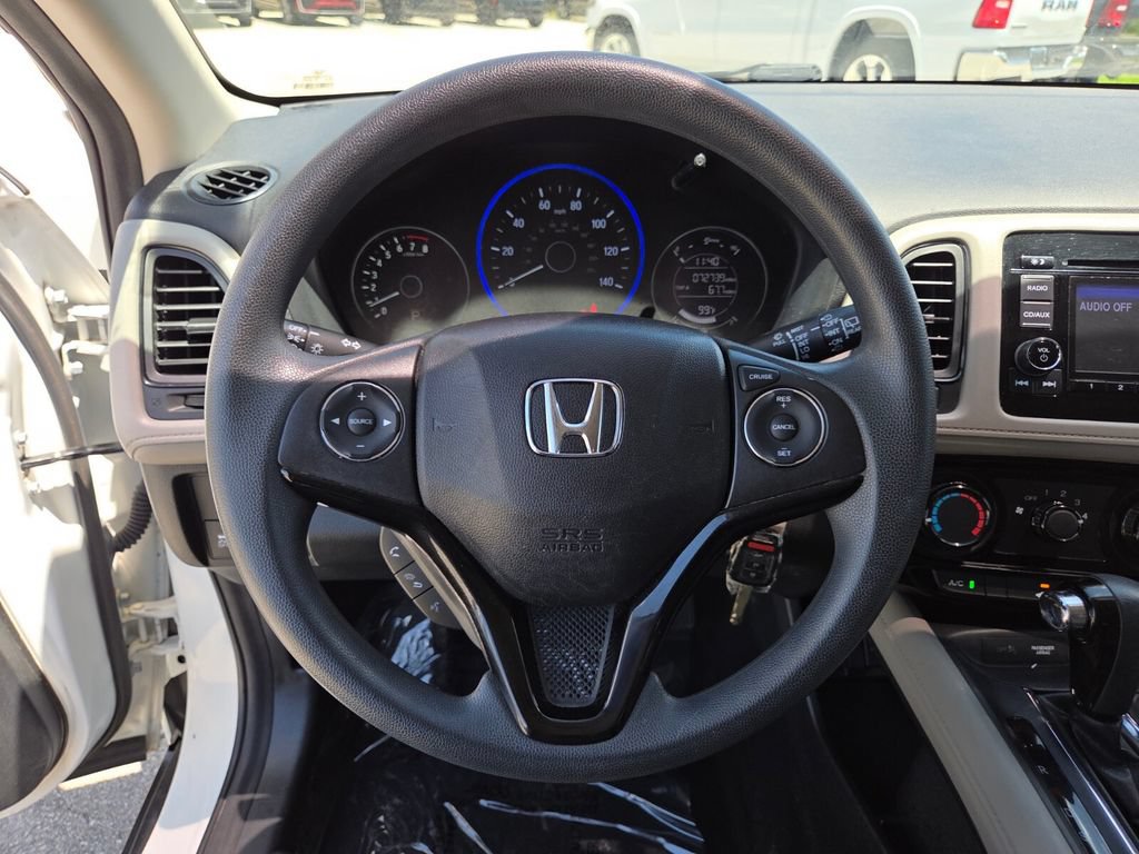 Used 2017 Honda HR-V LX image 32