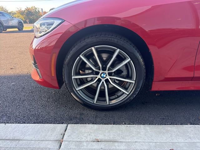 Used 2021 BMW 330i xDrive Sedan w/ Convenience Package image 9