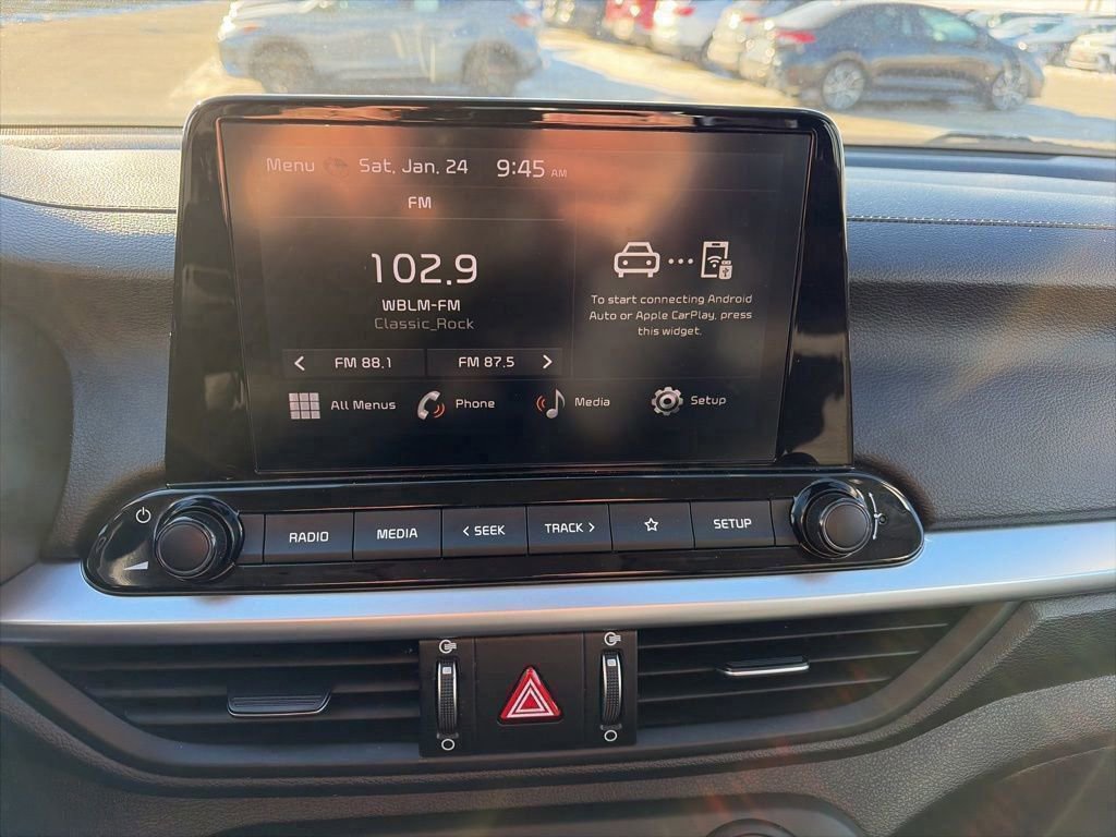 Used 2023 Kia Forte LXS w/ LXS Technology Package FWD image 16