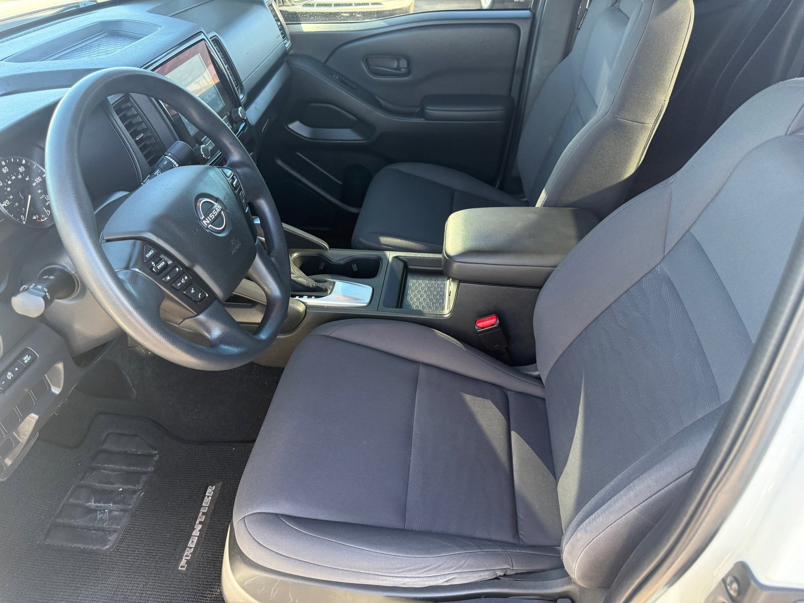 Used 2022 Nissan Frontier S image 11