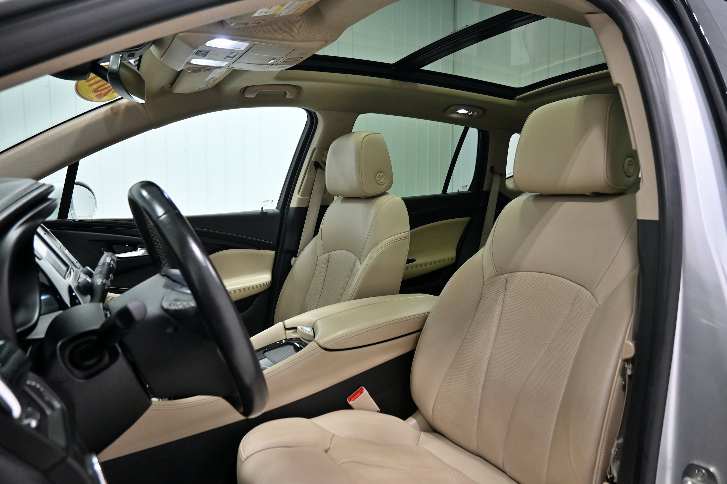 Used 2017 Buick Envision Premium AWD/4WD image 6