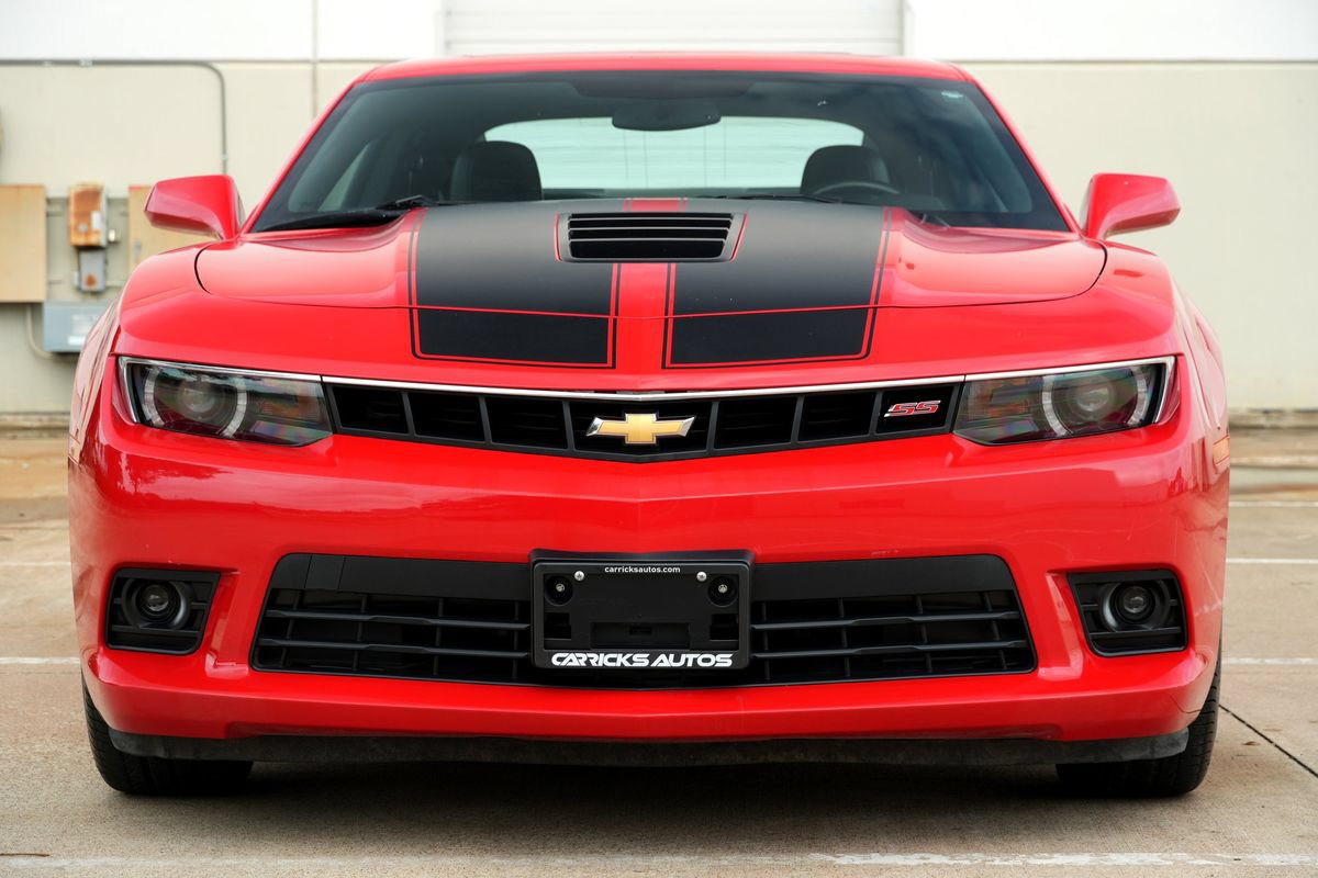 Used 2015 Chevrolet Camaro SS w/ RS Package RWD image 15