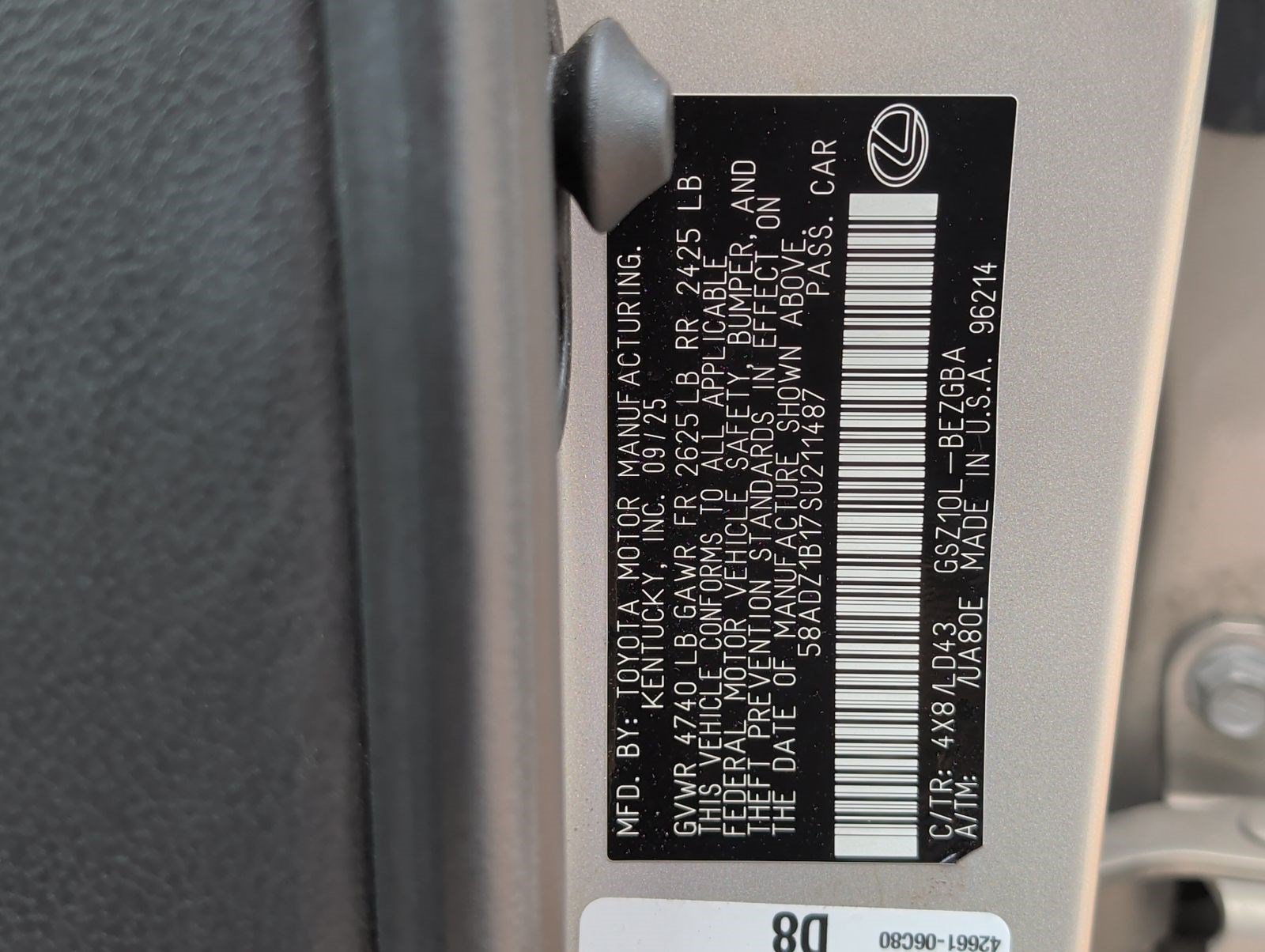 Certified 2025 Lexus ES 350 w/ Premium Package FWD image 31