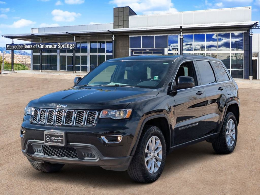 Used 2022 Jeep Grand Cherokee Laredo E AWD/4WD image 3