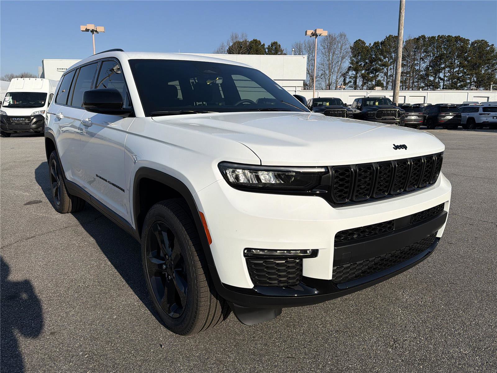 New 2025 Jeep Grand Cherokee L Limited w/ Black Appearance Package image 3