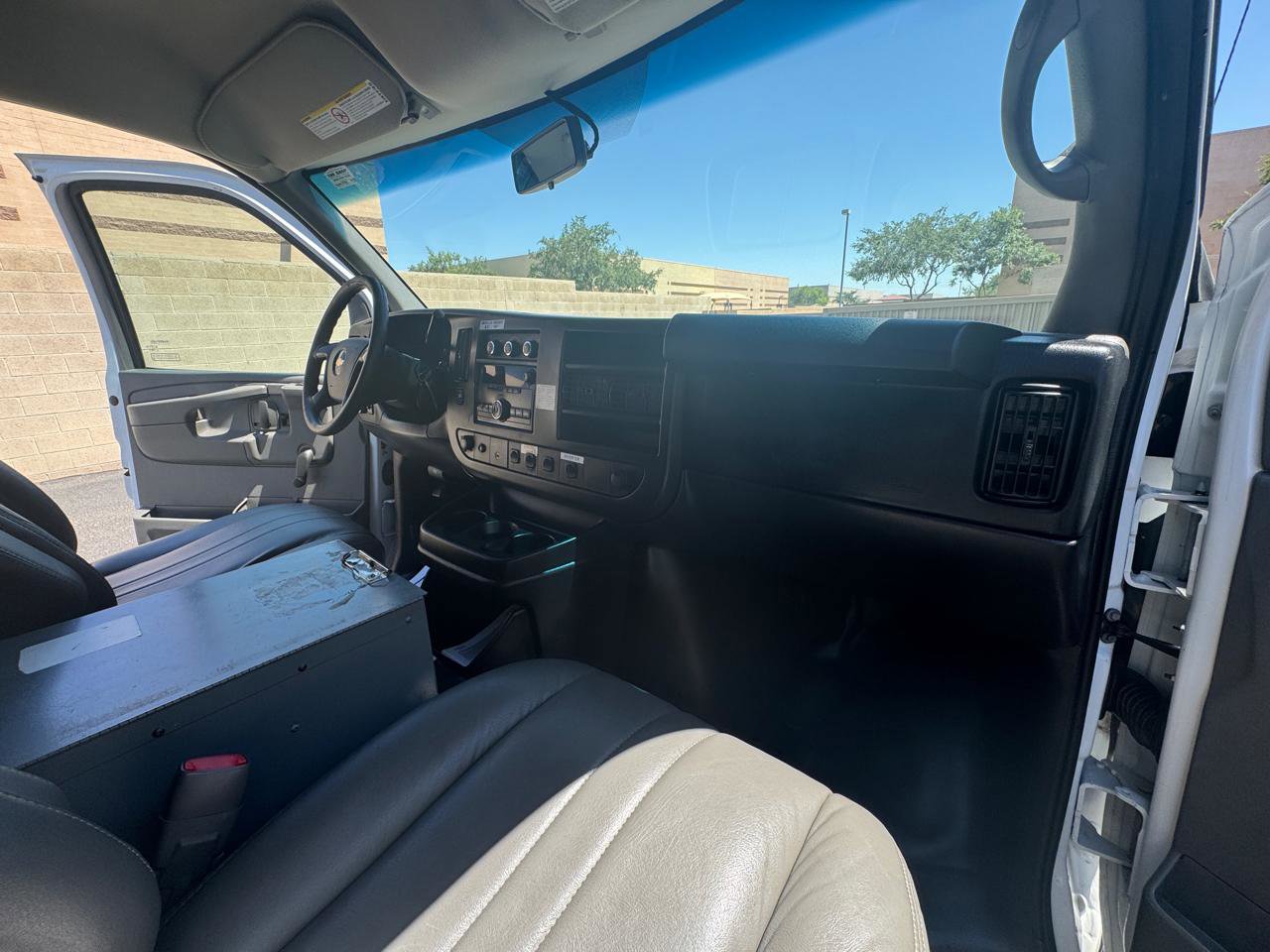 Used 2013 Chevrolet Express 2500 RWD image 24