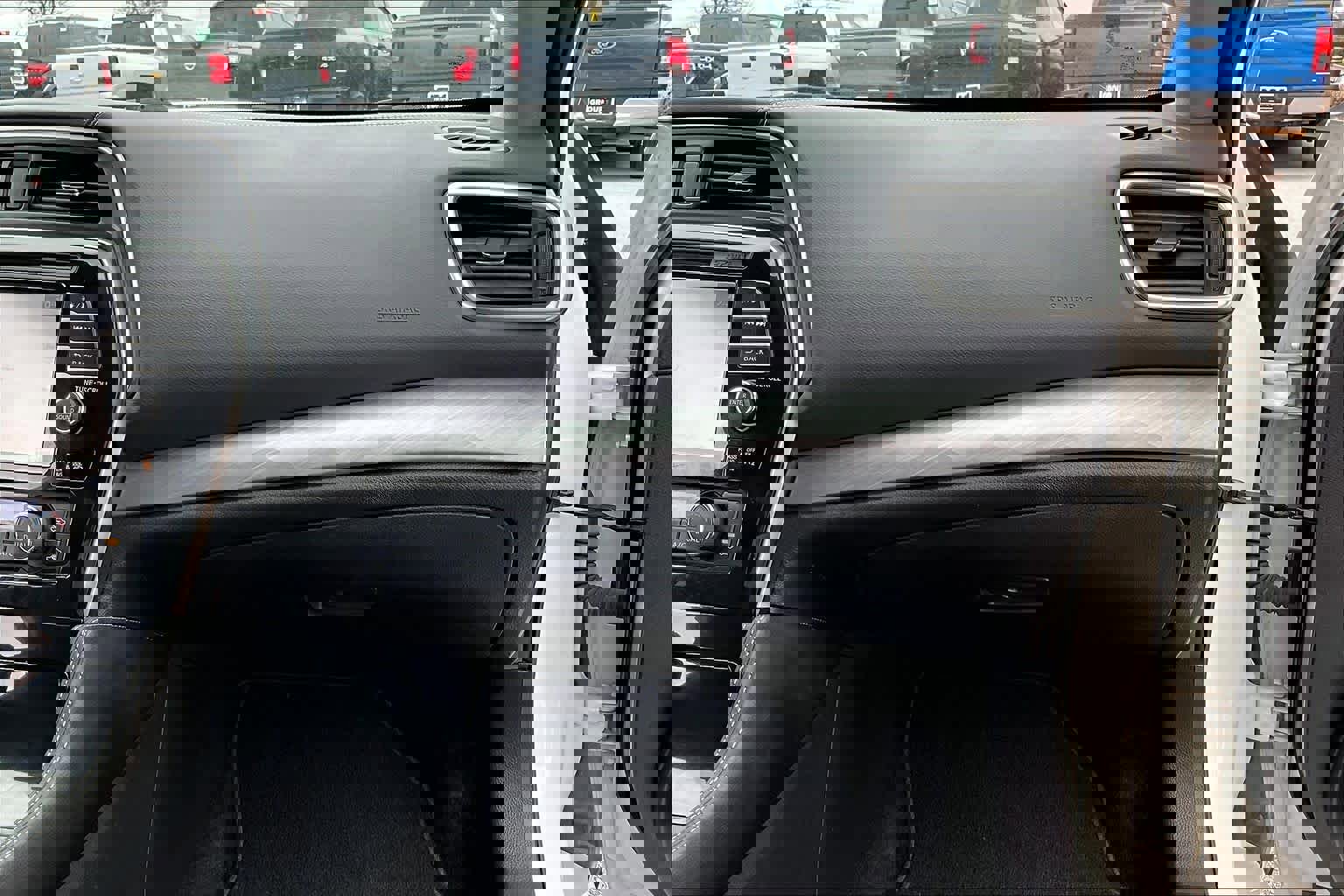 Used 2018 Nissan Maxima 3.5 SV image 19